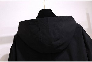 Куртка женская с карманами и капюшоном свободного кроя, цвет черный