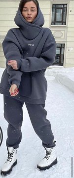 Костюм