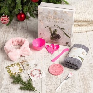 Новогодний подарочный набор "Зимнего волшебства", полотенце и аксессуары