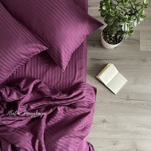 Комплект постельного белья СТРАЙП САТИН PREMIUM цвет ВИННЫЙ  1,5 спальный