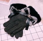 Перчатки