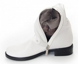 Сапоги Страна производитель: Китай
Размер женской обуви: 36
Полнота обуви: Тип «F» или «Fx»
Сезон: Зима
Вид обуви: Сапоги
Материал верха: Натуральная кожа
Материал подкладки: Евро
Каблук/Подошва: Плос