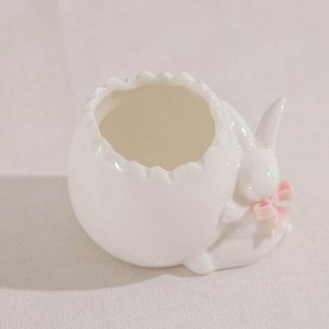 Подставка керамическая для яйца «Зайка», 9?6,5?7 см, цвет белый