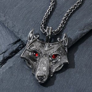 Кулон Кулон-оберег "Волк" глаза, цвет красный в чернёном серебре, 58см