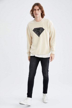 Мягкая толстовка с перьями и принтом Superman Licensed Oversize Fit с круглым вырезом