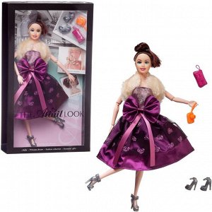 Кукла Junfa Atinil Модный показ (в сиреневом платье с меховой накидкой) в наборе с аксессуарами, 28см