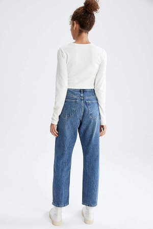 Классные прямые джинсы с высокой талией
