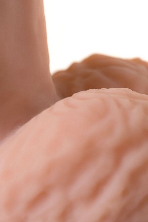 Страпон-гигант на креплении LoveToy, реалистичный, neoskin, телесный, 24,5 см, ? 6,7 см