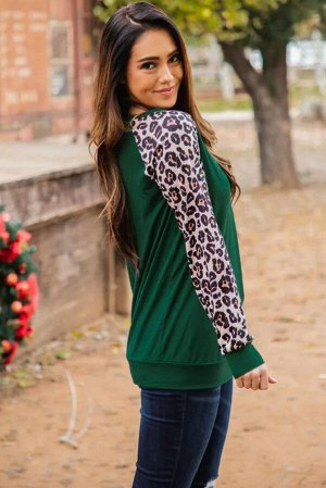 Зеленый свитшот с леопардовыми вставками