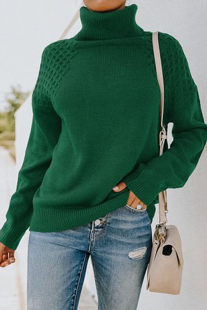 Зеленый свитер с воротником под горло
