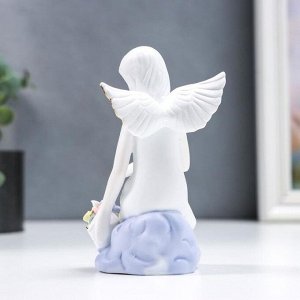 Сувенир керамика "Ангел-девушка в белом платье с корзиной цветов" 13 см