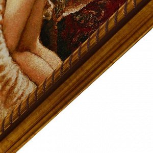 R219-40х57 Картина из гобелена "Девушка на диване с обнаженными ногами" (47х65)