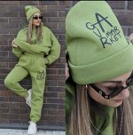 Спортивный костюм + шапка зеленый