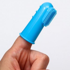 Зубная щётка детская, силиконовая, на палец, цвет синий