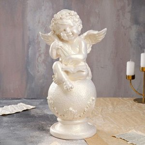 Статуэтка "Ангел на шаре со скрипкой", перламутровая, 49 см