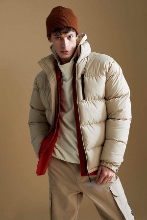 Надувное пальто Warmtech с вертикальным воротником Regular Fit с теплоизоляцией