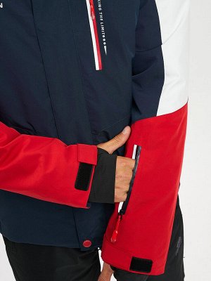 Горнолыжная куртка мужская красного цвета 77018Kr