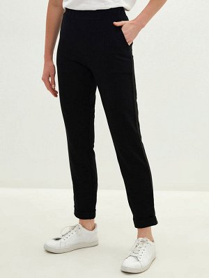 Женские спортивные брюки с карманами и талией на резинке