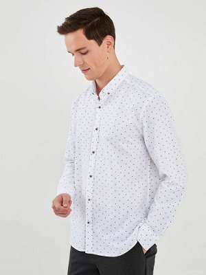 Мужская рубашка приталенного кроя с принтом