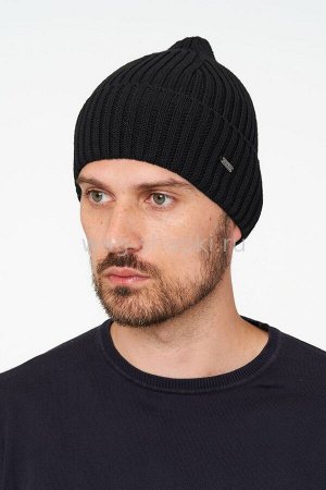 Мужская шапка с отворотом Топ389 черный