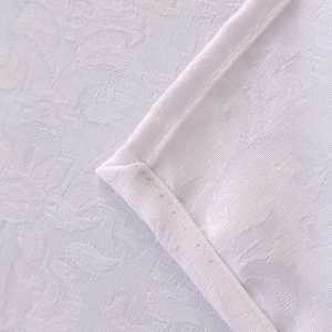 Скатерть DomoVita тефлон  белая жаккард (88% ПЭ, 12% хлопок) с пропиткой  150*150 см