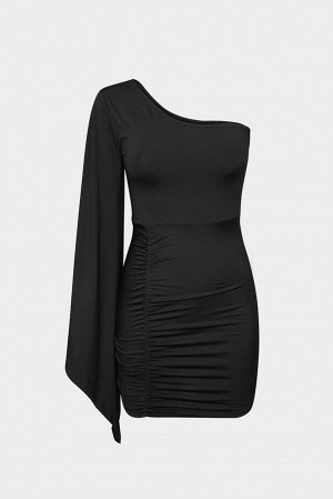 Черное асимметричное платье на одно плечо со разрезом на рукаве