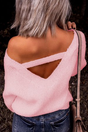 Розовый свитер-пуловер на одно плечо треугольным вырезом на спине
