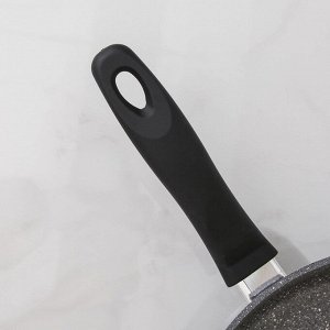 Сковорода Доляна «Марбл», d=28 см, пластиковая ручка, антипригарное покрытие, цвет серый