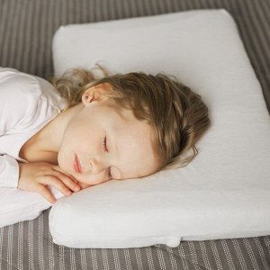 Детская ортопедическая подушка с эффектом памяти Классика от 3 лет