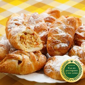 Пирожок слоено-дрожжевой с творогом и курагой