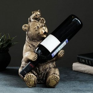 Подставка под бутылку "Медведь с енотом" 30х15х21 см, бронза с позолотой