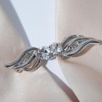 Зажим для кардигана &quot;Волны&quot;, цвет белый в серебре