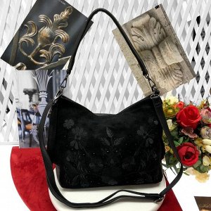 Эксклюзивная сумочка мешочек Cabaret из прочной качественной замши со стразами чёрного цвета.
