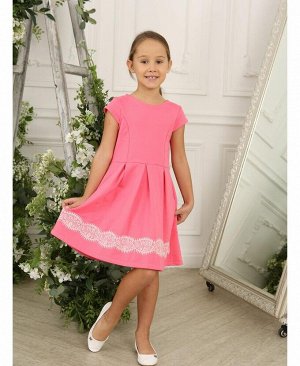 Ярко-розовое платье с гипюром для девочки Цвет: ярко-розовый