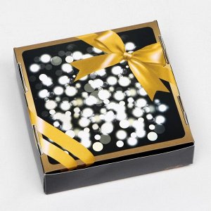 Подарочная коробка с окном "Золотой бант", 11,5 х 11,5 х 3 см