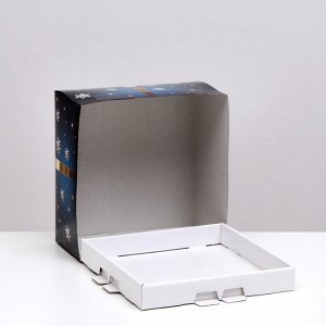 Коробка для торта Золотой бант, 24 х 24 х 12 см, 1,5 кг
