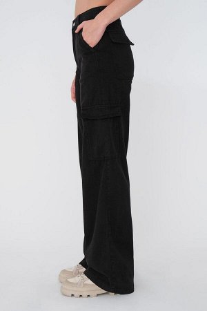 Черные прямые брюки с завышенной талией