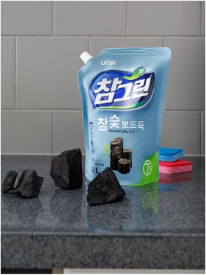 Ср-во д/мытья посуды LION Korea CHAMGREEN 1,2кг Древесный уголь (рефил с носиком)