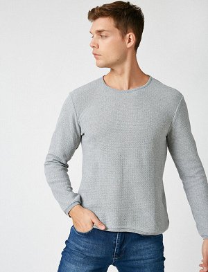 Пуловер серый