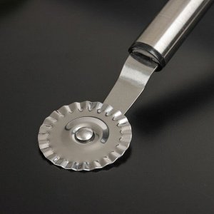 Нож для пиццы и теста Fargo, 18,5х4 см, нержавеющая сталь, ребристый
