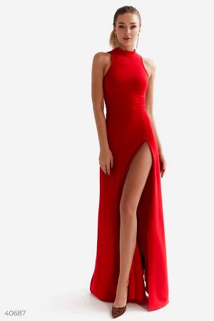 Красное платье макси с разрезом