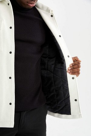 Пальто Slim Fit с воротником-поло и двойным карманом