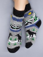 Носки шерстяные детские, черный волк, домики, елки, серый