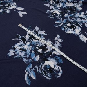 Ткань на отрез масло 150 см Голубые розы на синем