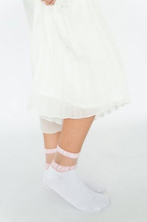 Носки LB Укороченные женские хлопковые носки с капроновой вставкой на щиколотке.
Состав 70% хлопок/ 26% полиамид/ 4% эластан
Россия