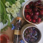 Сушеные ягоды, уникальные травы и авторский чай