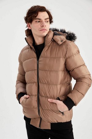 Надувное ребристое водоотталкивающее пальто Slim Fit со съемным капюшоном и водоотталкивающим покрытием