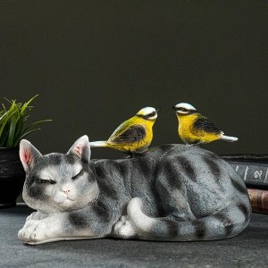 Садовая фигура "Кошка лежащая с птичками" 17х27х17см