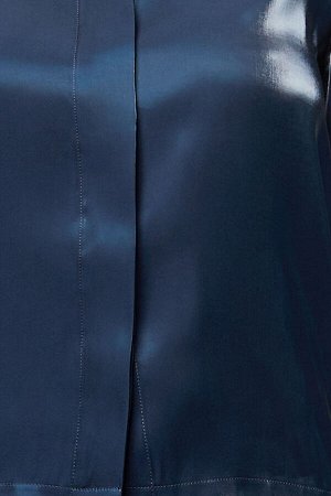 блуза Блузка с классическим воротником и скрытым под планкой рядом кнопок. Особенность модели – это не только мерцающая ткань, но и объёмные слегка укороченные рукава.


Ткань: 78% Вискоза 22% Полиами