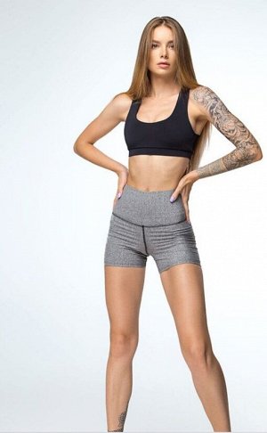 Шорты Спортивные шорты PRO Jersey High Waist из коллекции DF PRO для истинных фанатов спорта.
 Шорты выполнены из эластичного материала для абсолютной свободы движений. Материал обеспечивает мягкость 